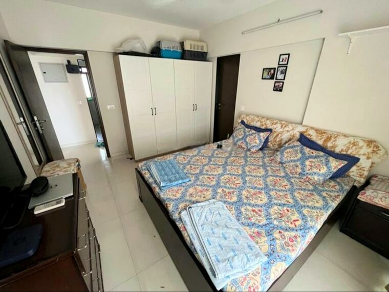 Bedroom, marathon-cosmos 2 Bedroom 900 Sq.Ft. Apartment In Mulund West Mumbai 8959036