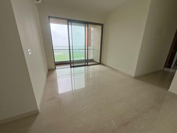 Room in 3 BHK Apartment at Piramal Mahalaxmi, Mahalaxmi – for Rent