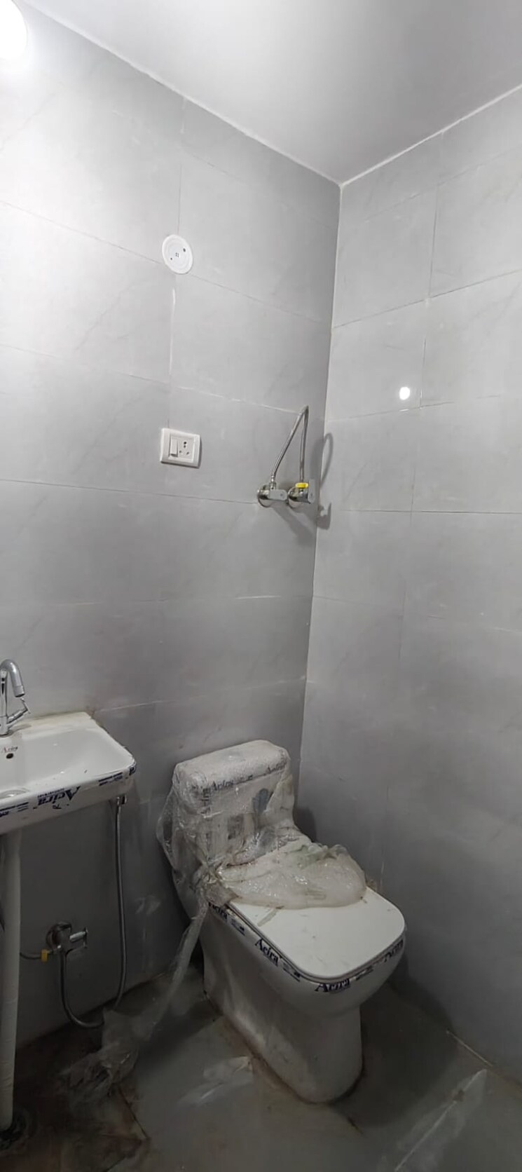 Bathroom, chattarpur 2 Bedroom 580 Sq.Ft. Builder Floor In Chattarpur Delhi 8959043