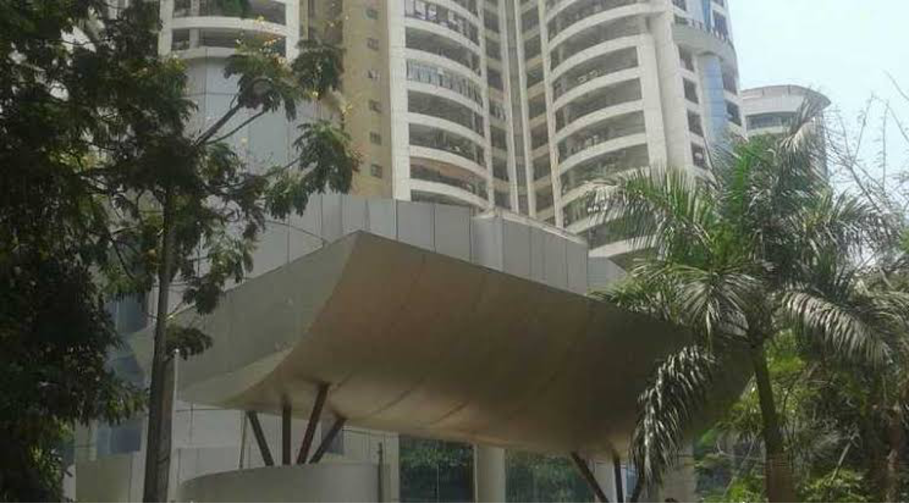 2 BHK + Extra Room Apartment For Sale in Royal Lake