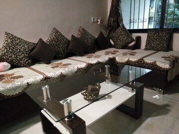 Team Area in 1 BHK Apartment at Valentine Apartments, Goregaon East – for Rent