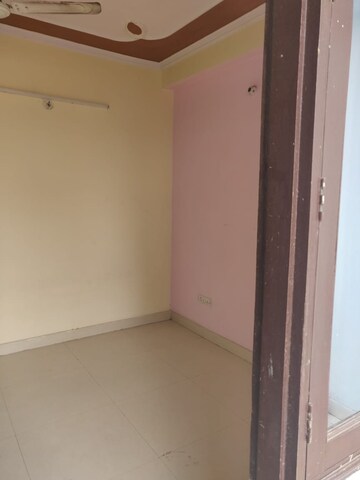 Room in 1 BHK Builder Floor at Chattarpur – for Rent