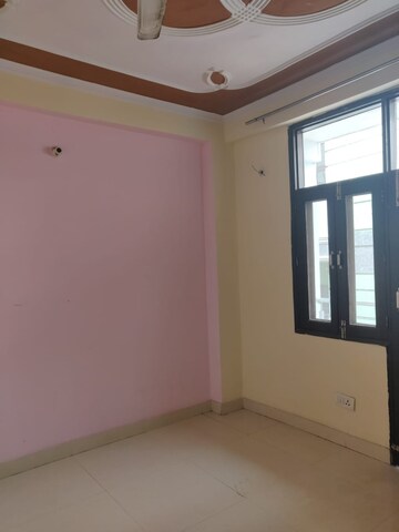 Room in 1 BHK Builder Floor at Chattarpur – for Rent