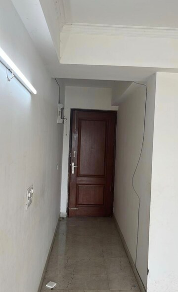 Building Lobby in 3 BHK Apartment at M3M Woodshire, Sector 107 – for Rent