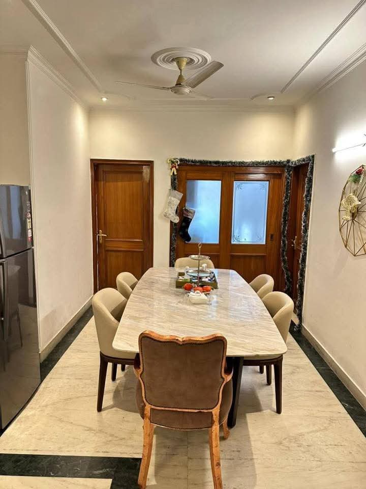 3 BHK + Pooja Room Builder Floor For Rent in DLF Atria