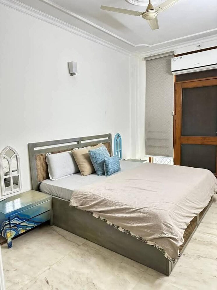 Bedroom, dlf-atria 3 Bedroom 2000 Sq.Ft. Builder Floor In Dlf Phase ii Gurgaon 8959090