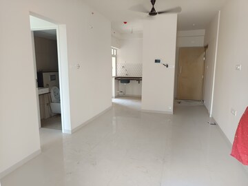 Room in 3 BHK Apartment at Godrej Green Cove, Mahalunge – for Rent