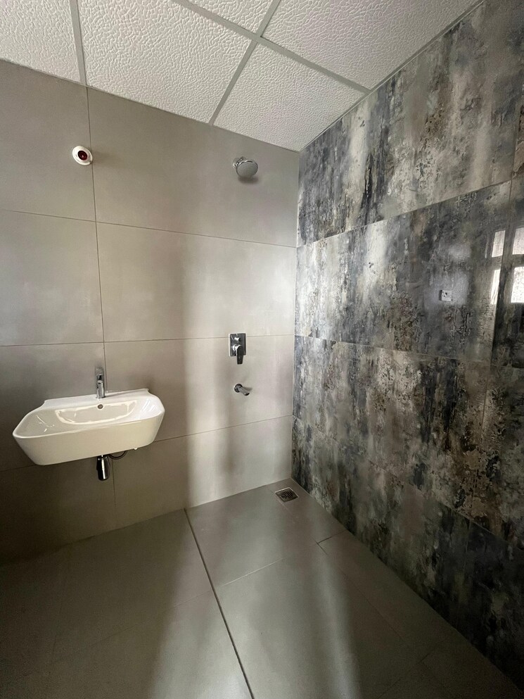 Bathroom, lansum-el-dorado 3 Bedroom 2180 Sq.Ft. Apartment In Narsingi Hyderabad 8959073