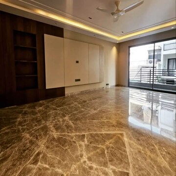 Parking in 5 BHK Builder Floor at Greater Kailash I – for Sale