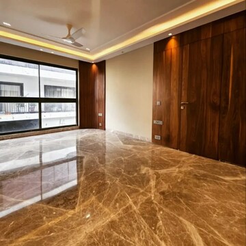 Room in 5 BHK Builder Floor at Greater Kailash I – for Sale
