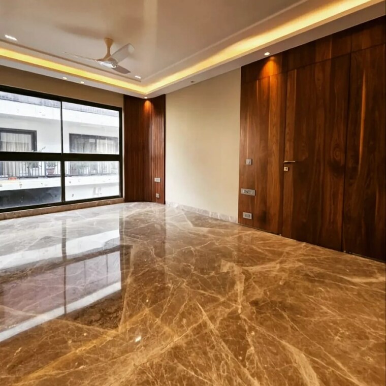 Room, greater kailash i 5 Bedroom 4500 Sq.Ft. Builder Floor In Greater Kailash I Delhi 8959286