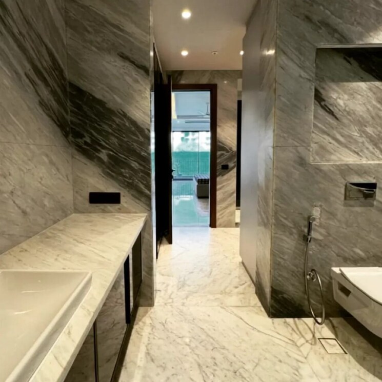  Parking, greater kailash i 5 Bedroom 4500 Sq.Ft. Builder Floor In Greater Kailash I Delhi 8959292