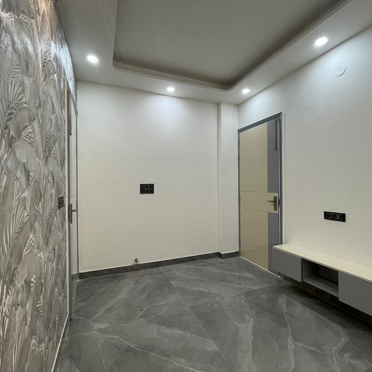 Room, rohini sector 23 3 Bedroom 800 Sq.Ft. Builder Floor In Rohini Sector 23 Delhi 8959099