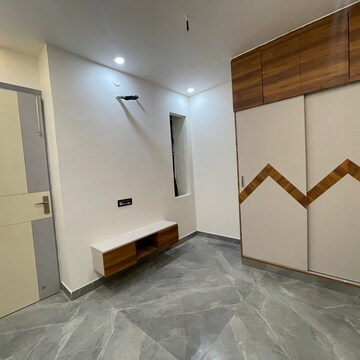 Room in 3 BHK Builder Floor at Rohini Sector 23 – for Sale