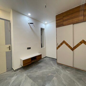 Room in 3 BHK Builder Floor at Rohini Sector 23 – for Sale