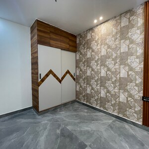 Room in 3 BHK Builder Floor at Rohini Sector 23 – for Sale