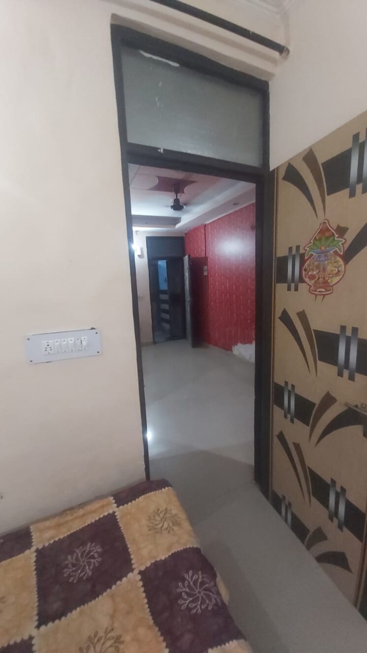 Room, mayur vihar 2.5 Bedroom 450 Sq.Ft. Builder Floor In Mayur Vihar Delhi 8959107