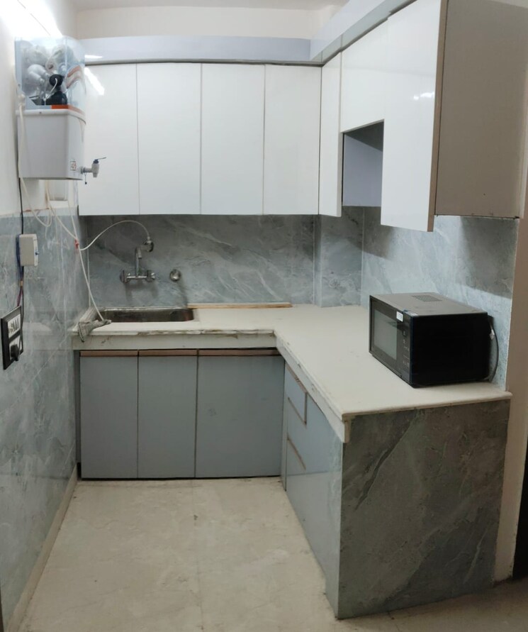 Kitchen, tilak nagar 2.5 Bedroom 900 Sq.Ft. Builder Floor In Tilak Nagar Delhi 8959116
