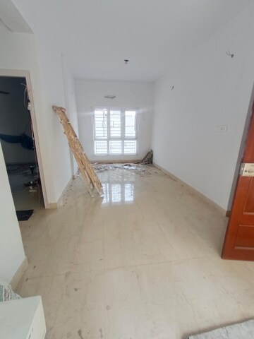 Living Room in 3 BHK Builder Floor at Alipore – for Rent
