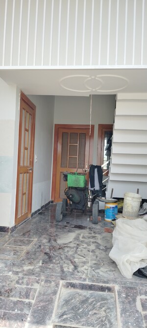 Parking in 3 BHK Independent House at Meerut Cantt – for Sale