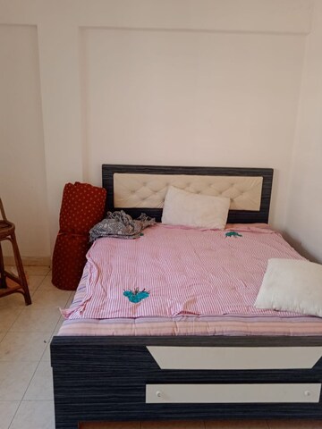 Bedroom in 2 BHK Apartment at Raheja Sunglow, Powai – for Rent