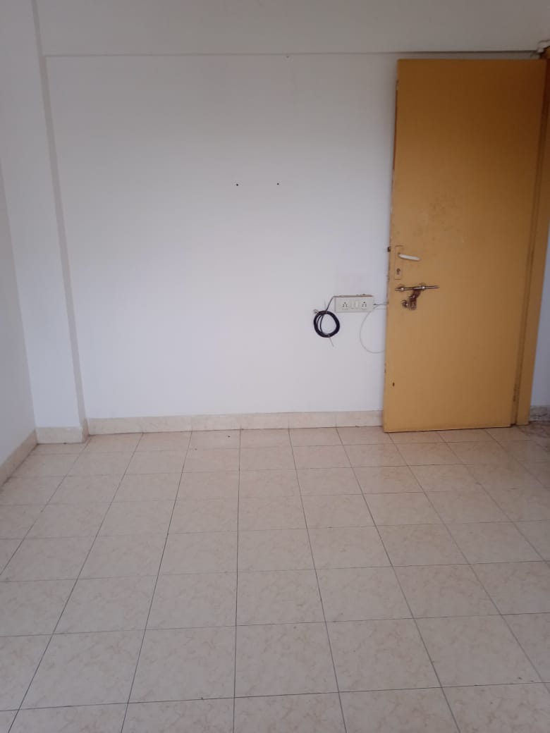 2 BHK + Pooja Room,Servant Room Apartment For Rent in Raheja Sunglow