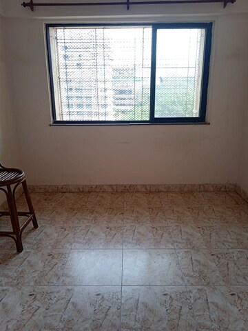 Room in 2 BHK Apartment at Raheja Sunglow, Powai – for Rent
