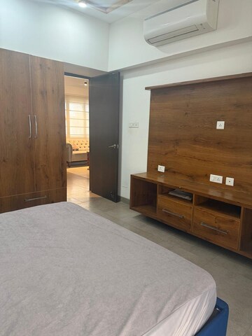 Room in 4 BHK Apartment at Sector 66-A – for Sale