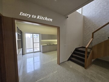 5 BHK Villa For Sale in Aerocity