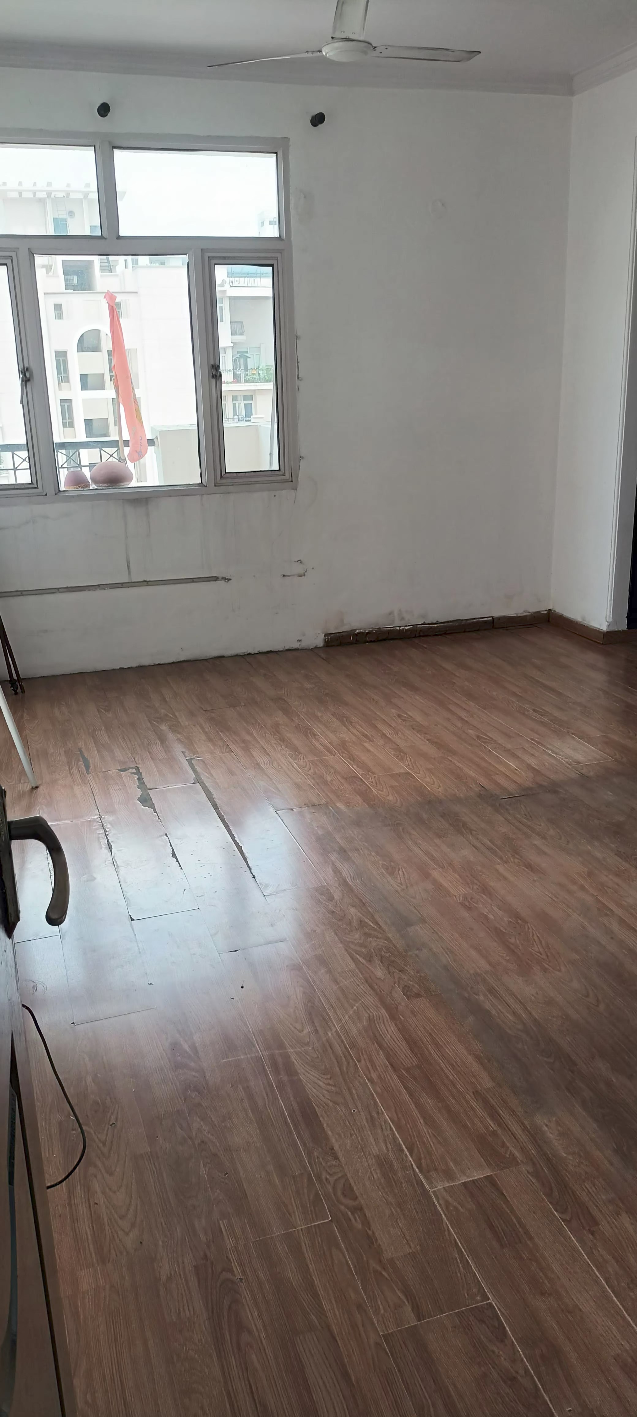 4 BHK + Servant Room Penthouse For Sale in Purvanchal Silver City II