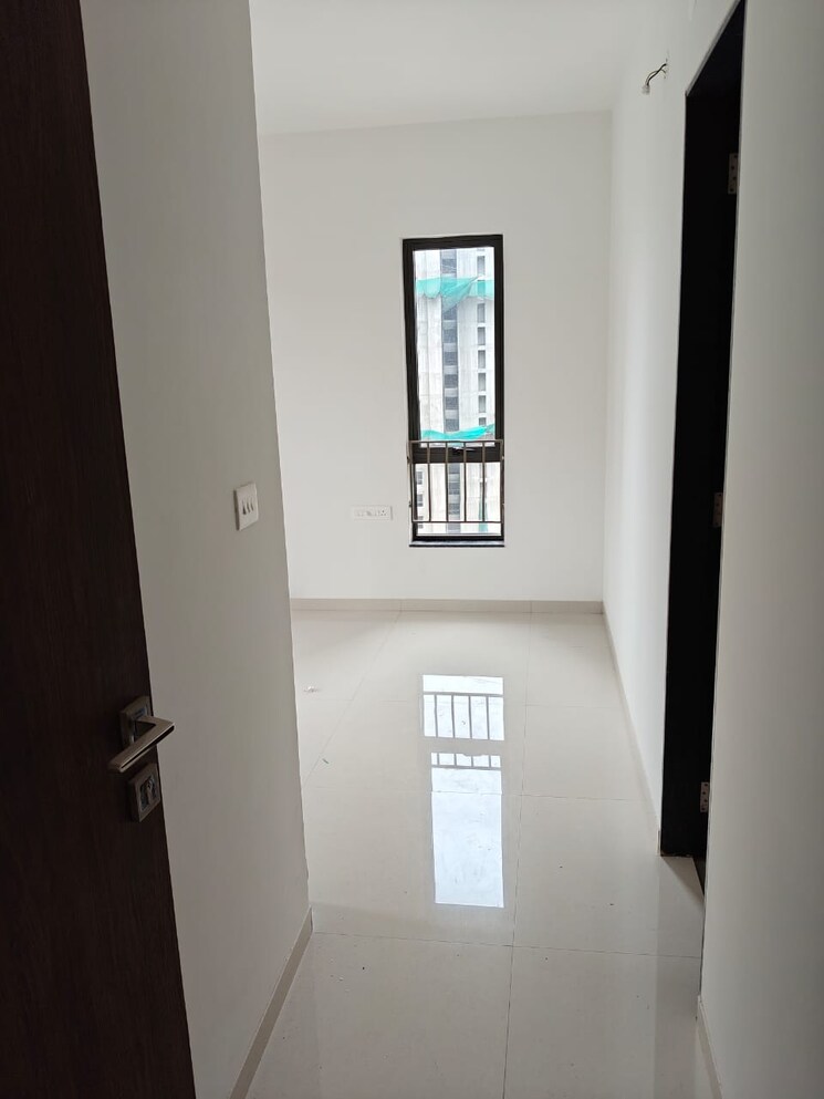 Bathroom, shapoorji-pallonji-sensorium 2 Bedroom 690 Sq.Ft. Apartment In Hinjewadi Pune 8959205