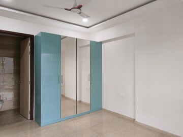 Room in 2 BHK Apartment at Adani Ten BKC, Bandra East – for Rent