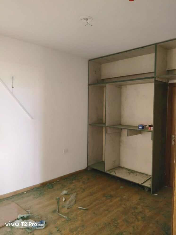 Room, tulip-yellow 3 Bedroom 1704 Sq.Ft. Apartment In Sector 69 Gurgaon 8959261