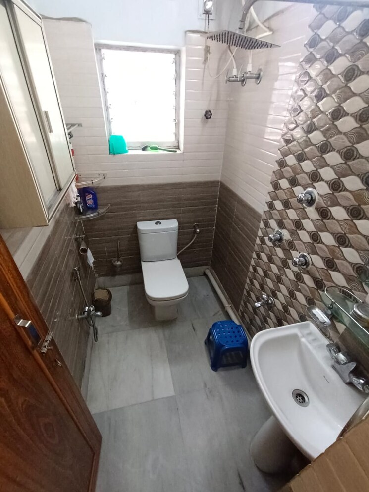 Bathroom, senhati 3 Bedroom 1160 Sq.Ft. Builder Floor In Senhati Kolkata 8959248