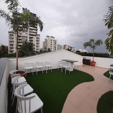  Pg – Exterior View View at Model Colony - for Rent