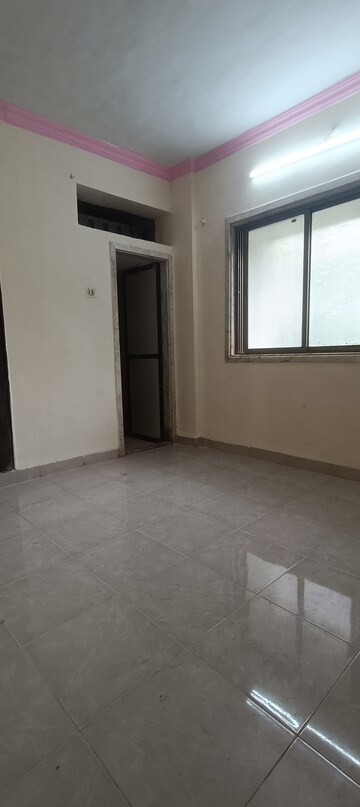 Room in 2 BHK Apartment at Rashmi Tanmay, Mira Road – for Rent