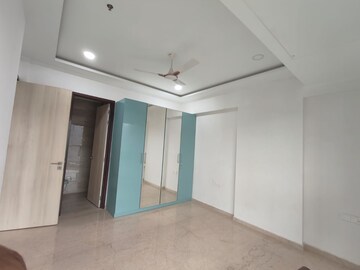 Room in 3 BHK Apartment at Adani Ten BKC, Bandra East – for Rent