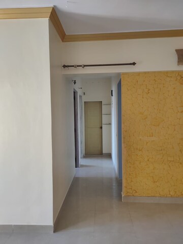 Room in 2 BHK Apartment at Riddhi Garden, Malad East – for Rent