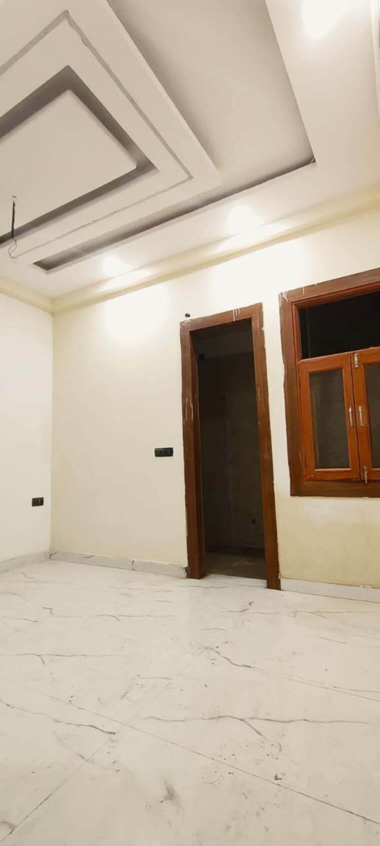 Room, sector 73 3 Bedroom 1500 Sq.Ft. Apartment In Sector 73 Noida 8959318