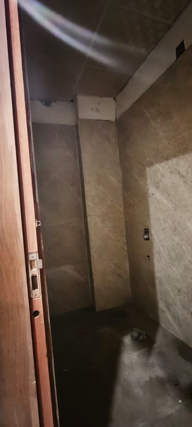 undefined, sector 73 3 Bedroom 1500 Sq.Ft. Apartment In Sector 73 Noida 8959318