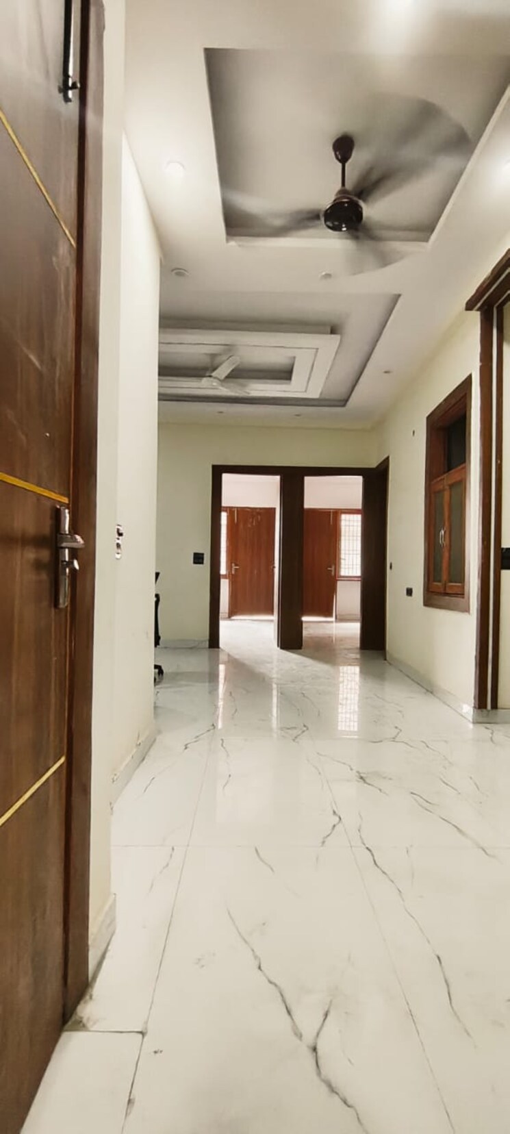 undefined, sector 73 3 Bedroom 1500 Sq.Ft. Apartment In Sector 73 Noida 8959318