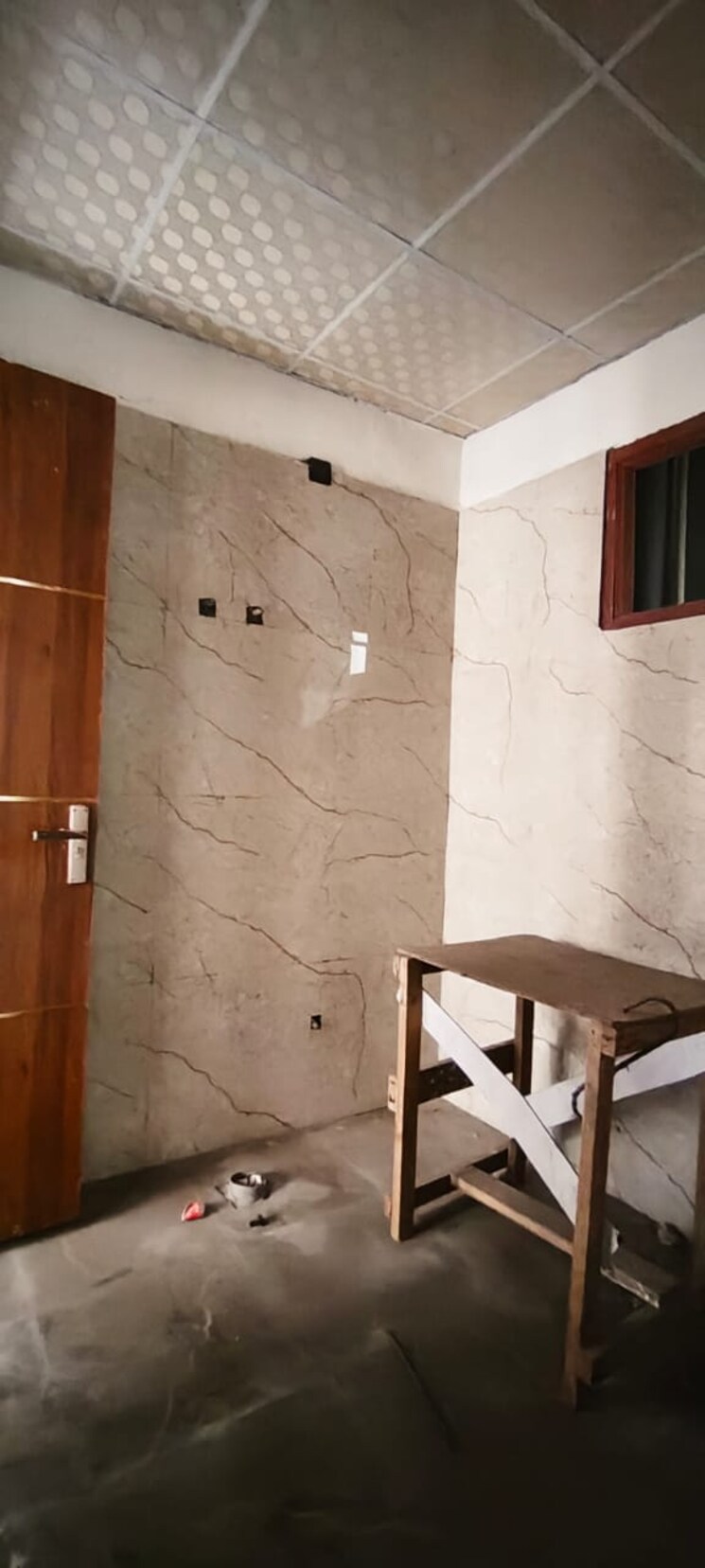 Bathroom, sector 73 3 Bedroom 1500 Sq.Ft. Apartment In Sector 73 Noida 8959318