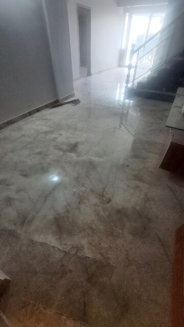 Room in 3 BHK Apartment at Royal Hites, Bennigana Halli – for Rent