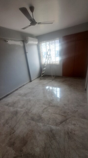 Room in 3 BHK Apartment at Royal Hites, Bennigana Halli – for Rent