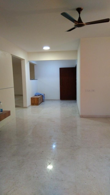 Room in 4 BHK Apartment at Mahogany Apartments, Vasanth Nagar – for Sale