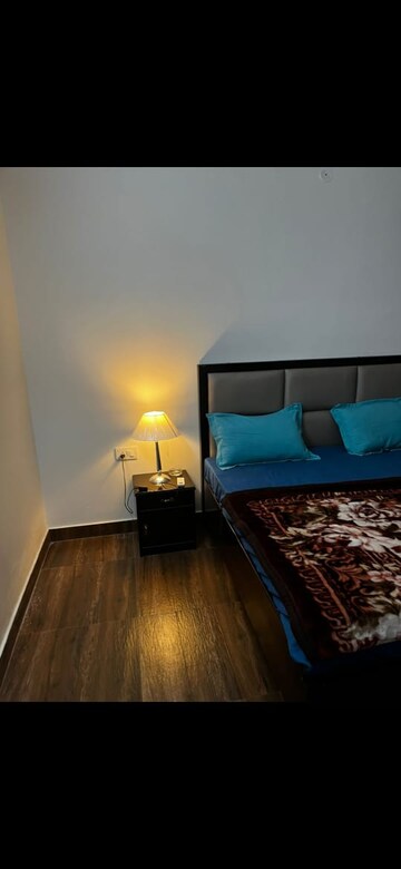 Furnished Amenities in 3.5 BHK Builder Floor at Sahastradhara Road – for Rent
