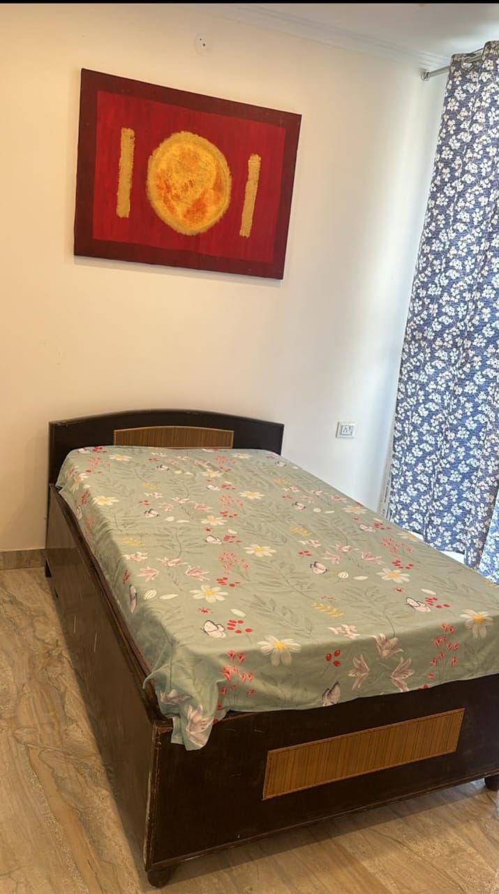 4 BHK + Pooja Room,Servant Room,Study Room Builder Floor For Rent in Sector 57