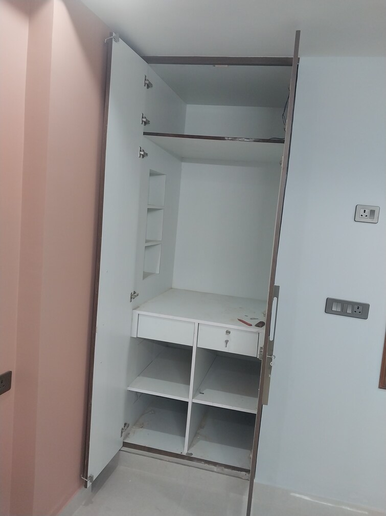 Cover Image, khanpur 3 Bedroom 1800 Sq.Ft. Builder Floor In Khanpur Delhi 8959385