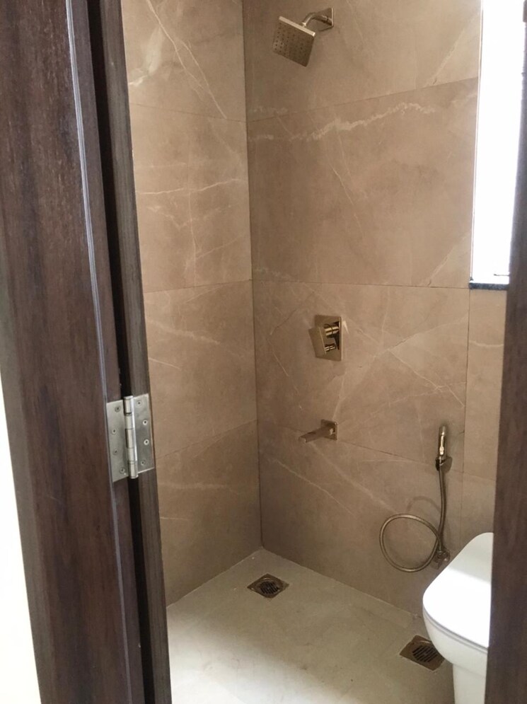 Bathroom, orchid-island 3 Bedroom 1550 Sq.Ft. Builder Floor In Sector 51 Gurgaon 8959407