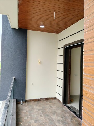 Room in 3 BHK Villa at Ab Bypass Road – for Sale